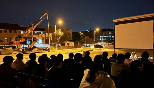 教师发展:师资培训在教育软件应用中的性能与适用条件