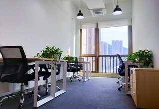 云南电动挡烟垂壁价格多少